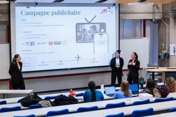 Happening Marketing 2027 - Cas Surprise